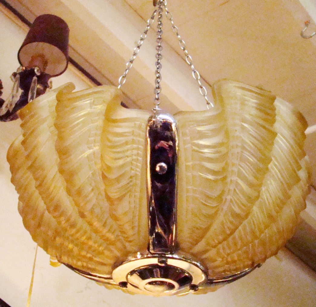 1930's French Art Deco Clam Shell Amber Light Fixture Modernism